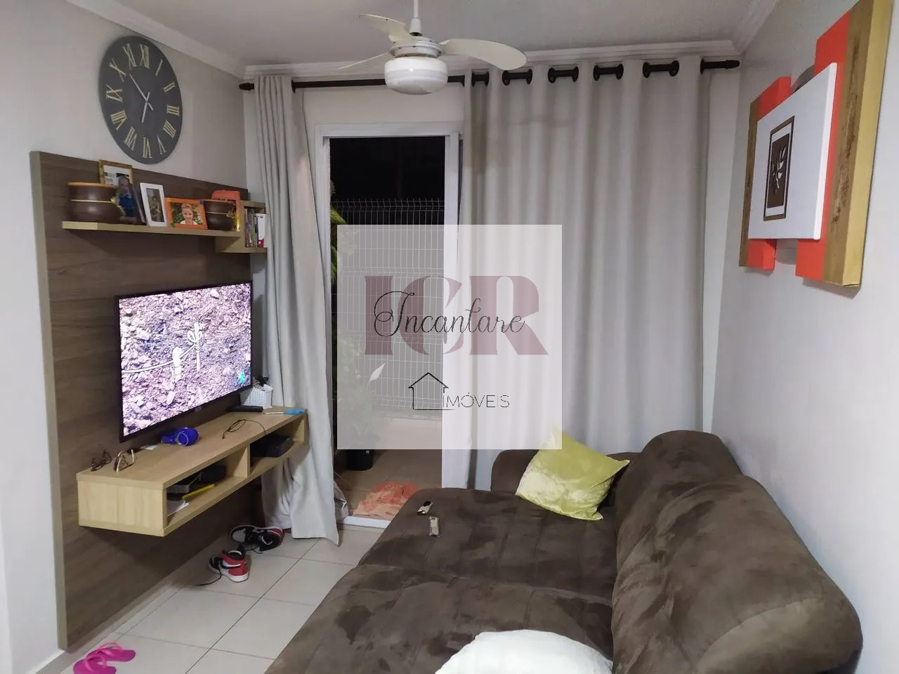 Apartamento à venda com 2 quartos, 60m² - Foto 1