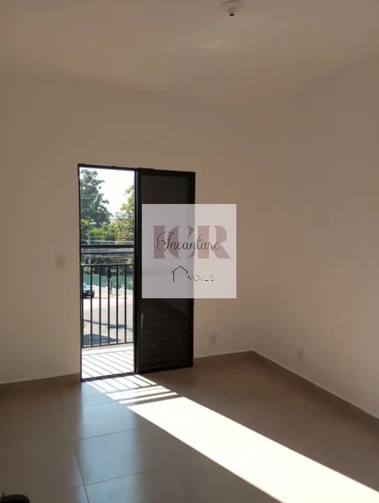 Casa à venda com 2 quartos, 62m² - Foto 3