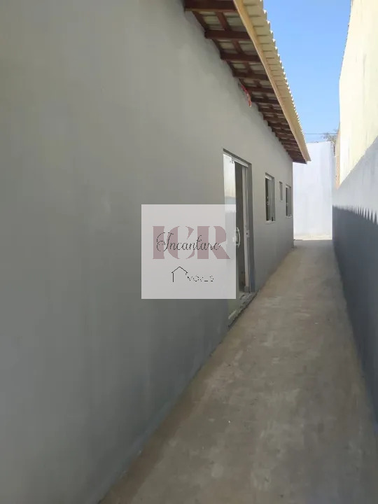 Casa à venda com 2 quartos, 70m² - Foto 10