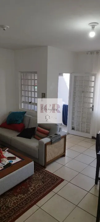 Casa à venda com 2 quartos, 145m² - Foto 4