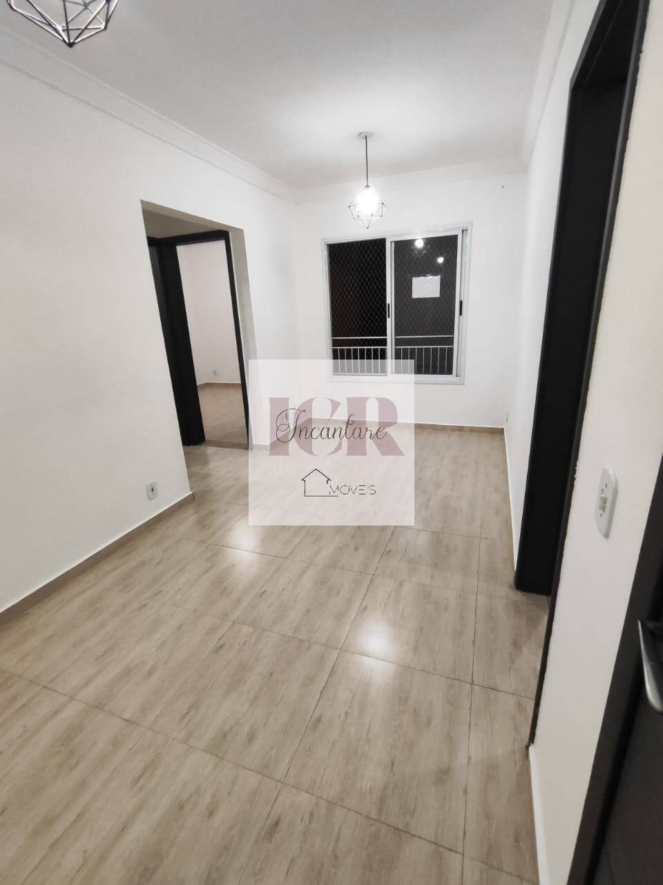 Apartamento à venda com 2 quartos, 49m² - Foto 2