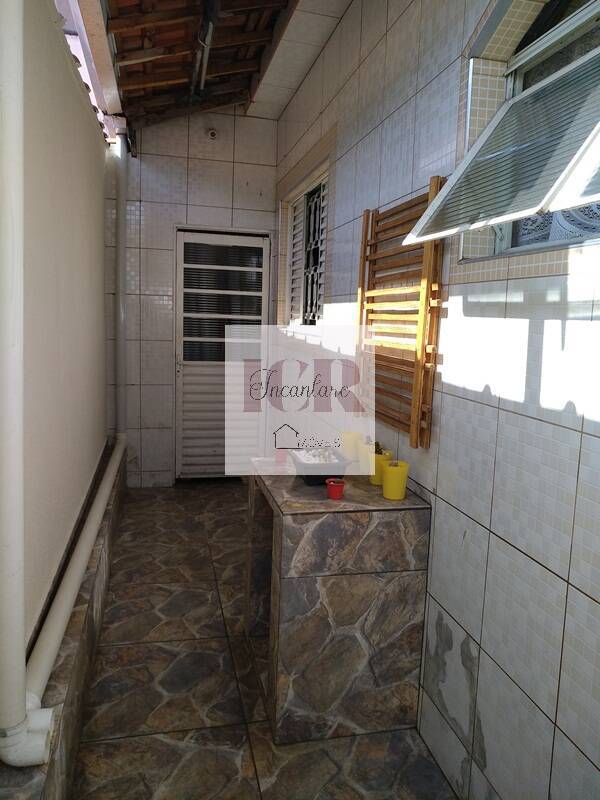 Casa à venda com 2 quartos, 125m² - Foto 22