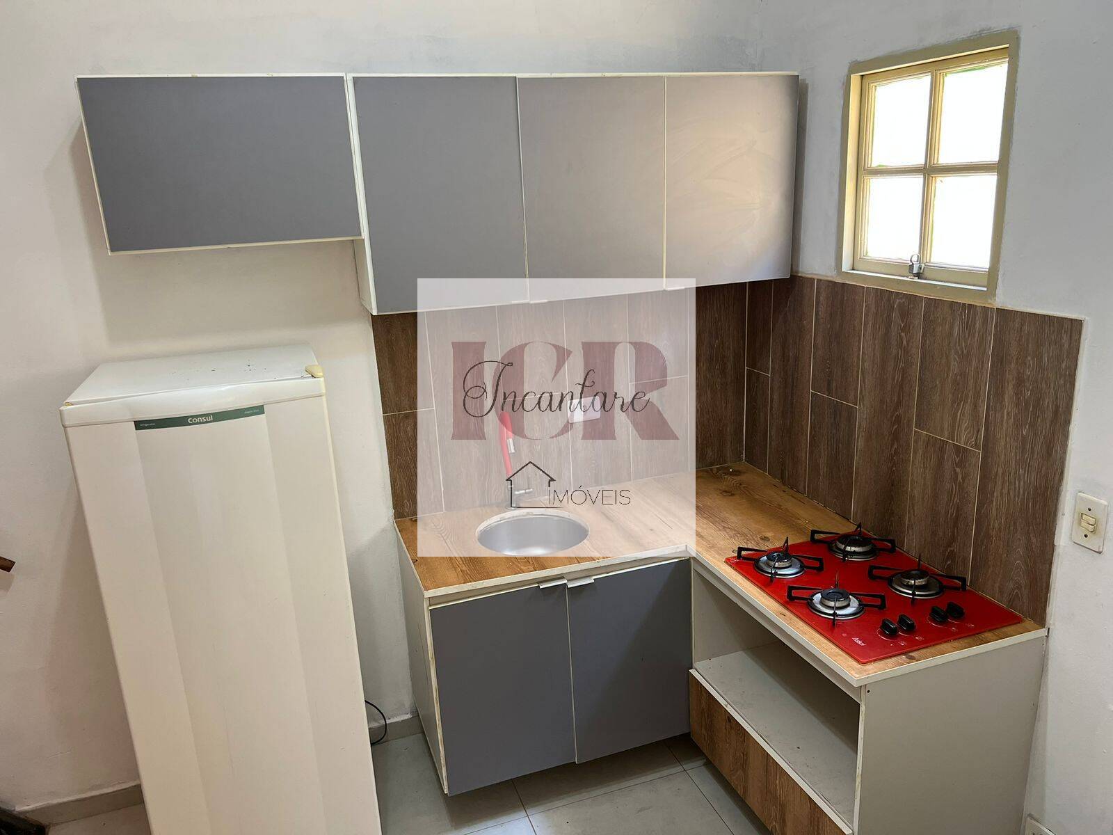 Apartamento à venda com 1 quarto, 45m² - Foto 2