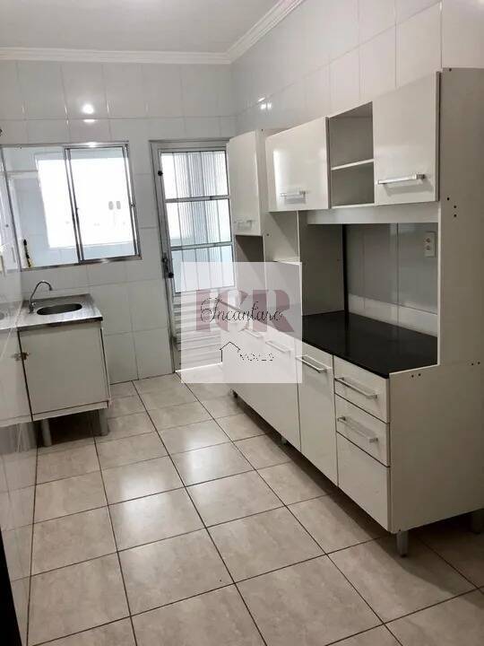 Apartamento à venda com 2 quartos, 70m² - Foto 4