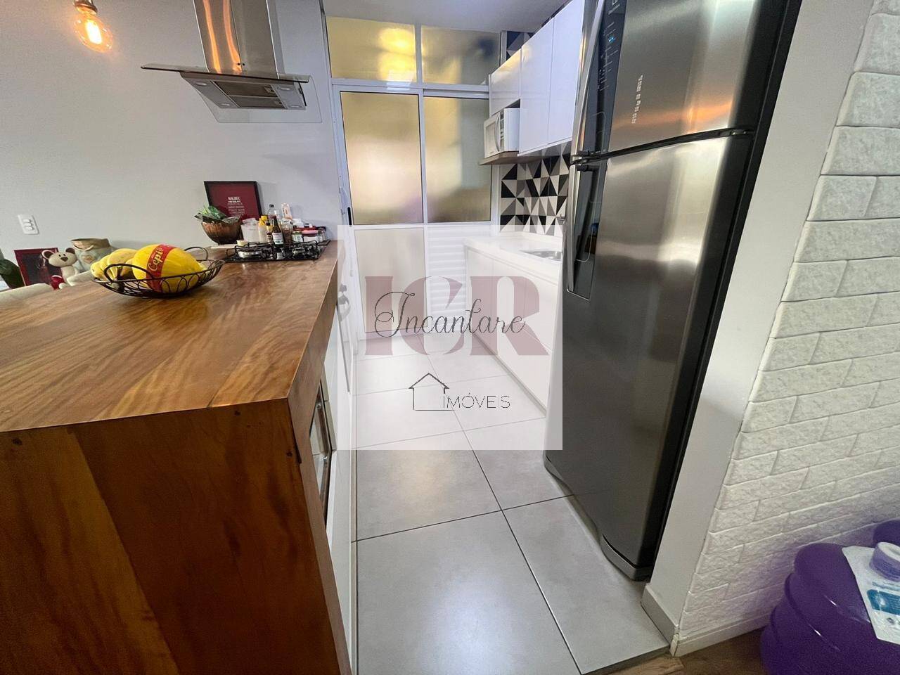 Apartamento à venda com 2 quartos, 72m² - Foto 2