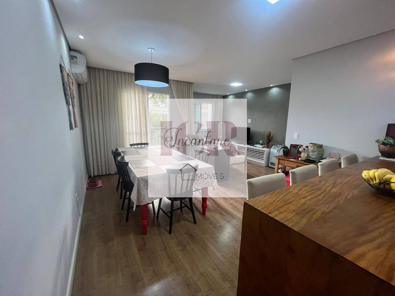 Apartamento à venda com 2 quartos, 72m² - Foto 1