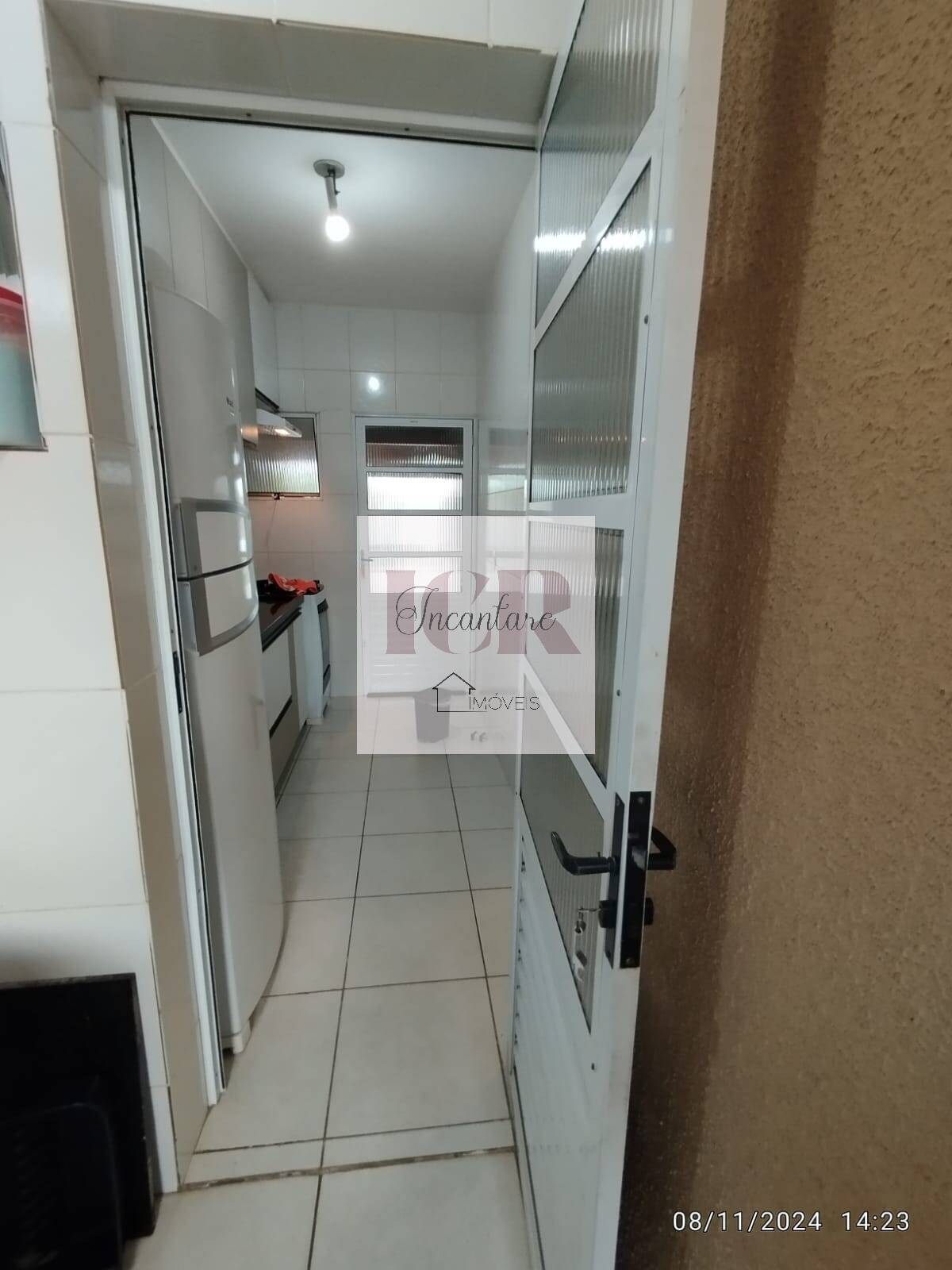 Casa à venda com 2 quartos, 100m² - Foto 4