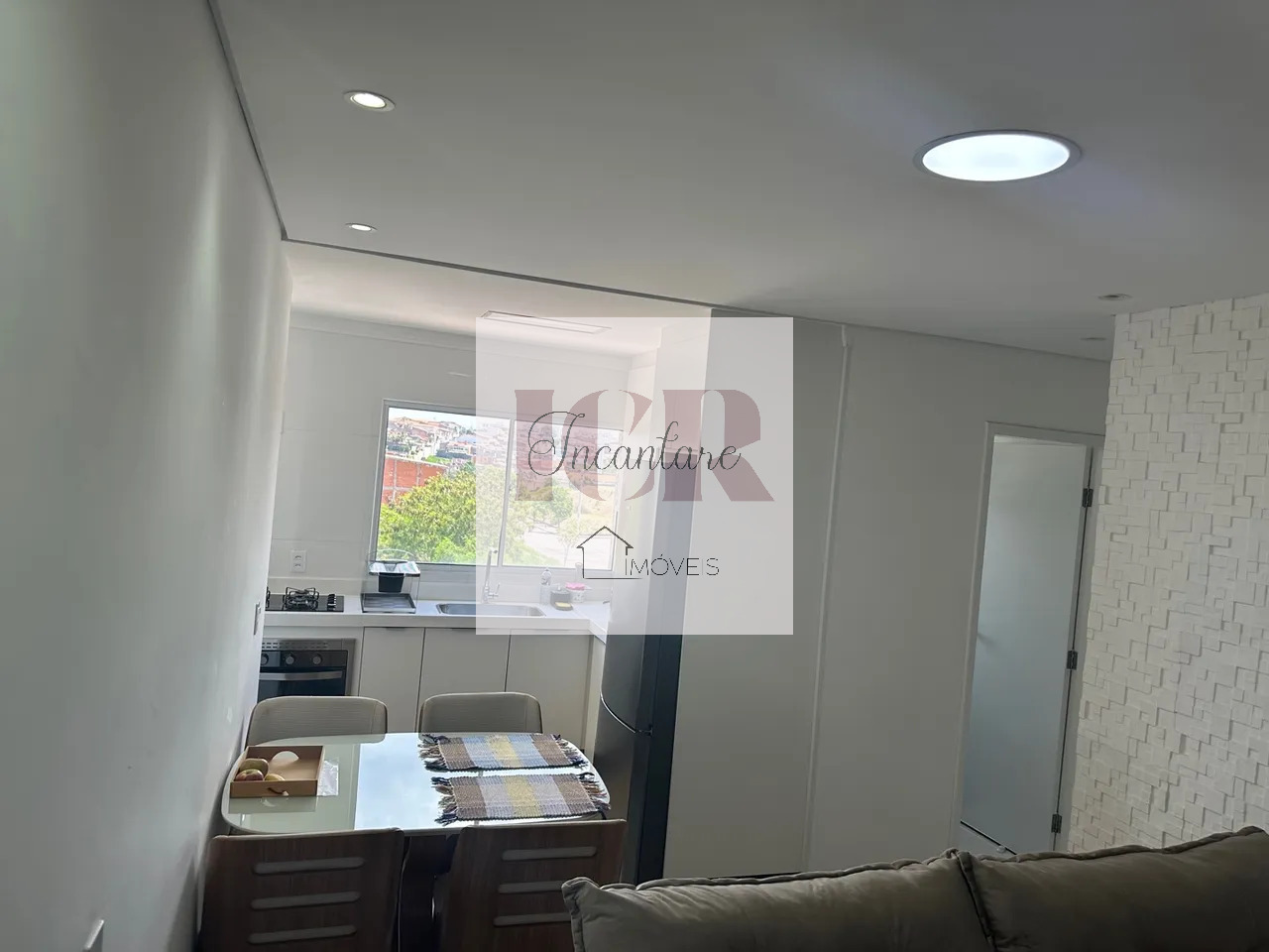 Apartamento à venda com 2 quartos, 47m² - Foto 2