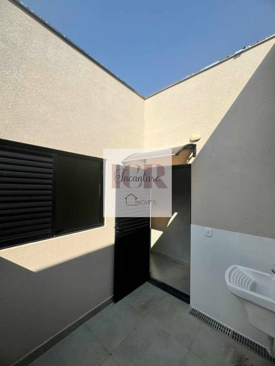 Casa à venda com 2 quartos, 65m² - Foto 11