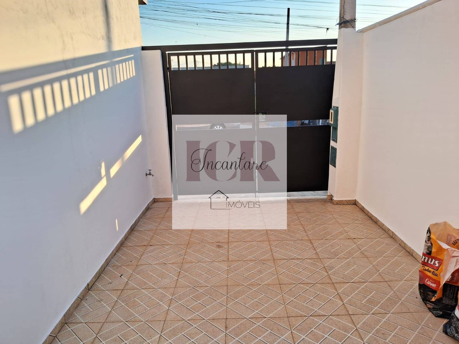 Casa à venda com 2 quartos, 72m² - Foto 18