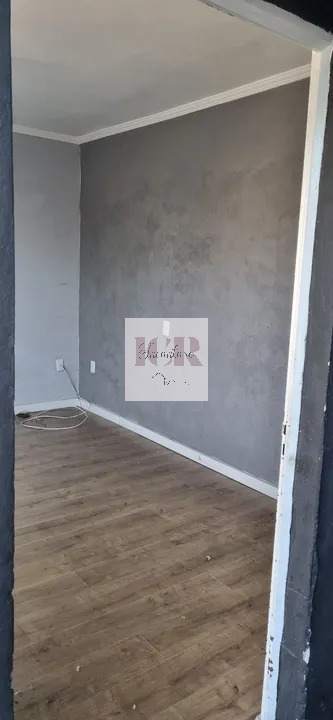 Casa à venda com 3 quartos, 90m² - Foto 4