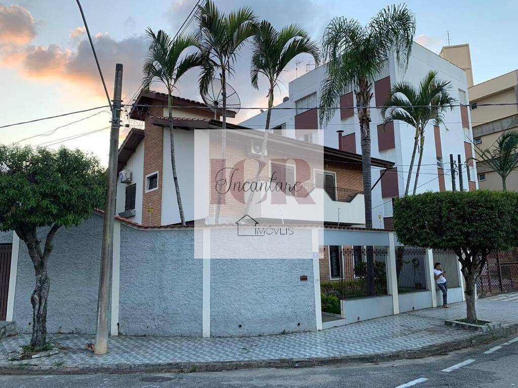 Casa à venda e aluguel com 4 quartos, 234m² - Foto 6