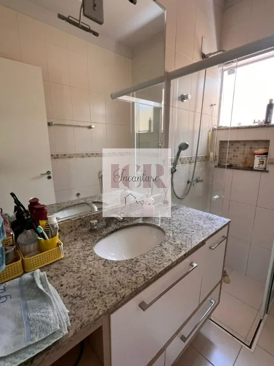 Casa de Condomínio à venda com 4 quartos, 200m² - Foto 17