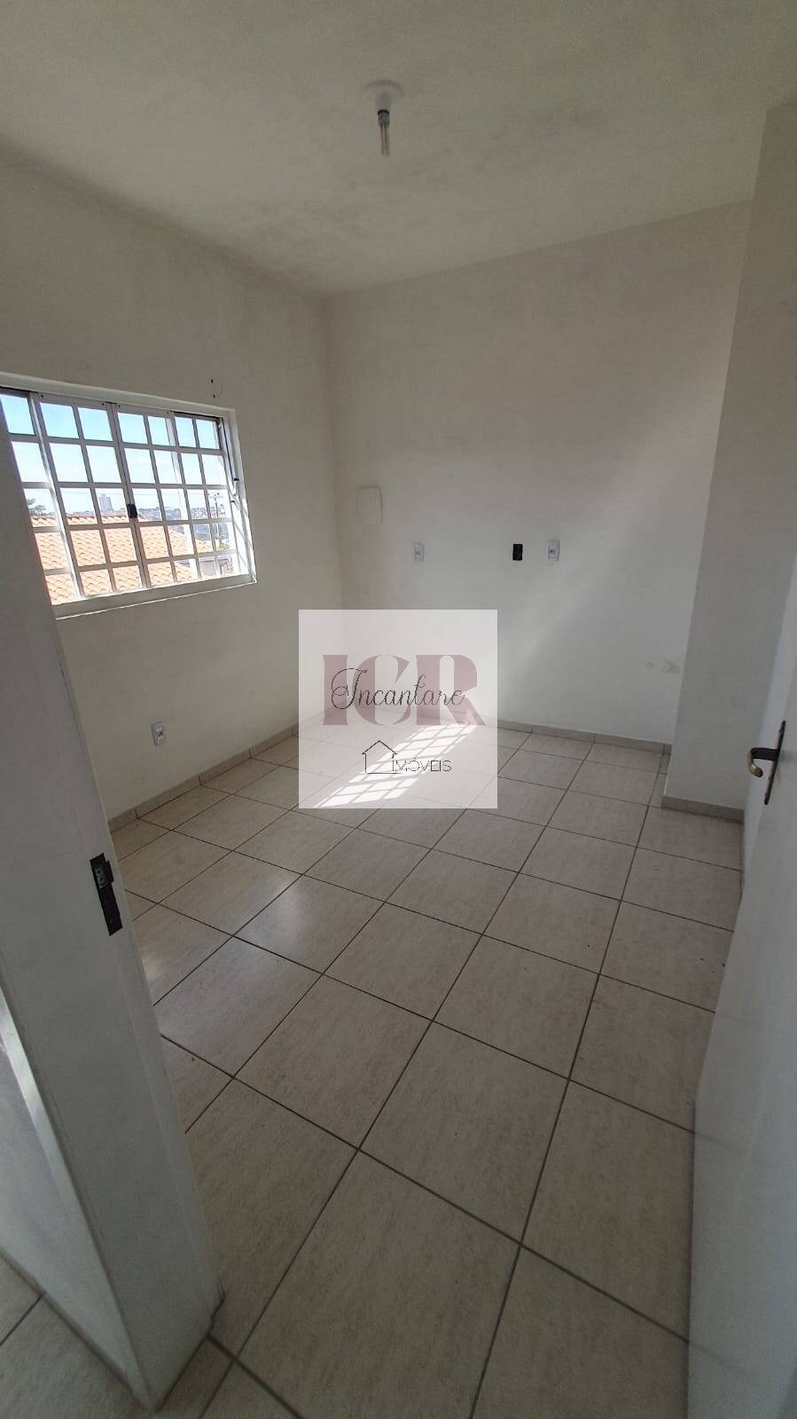 Casa à venda com 4 quartos, 200m² - Foto 18