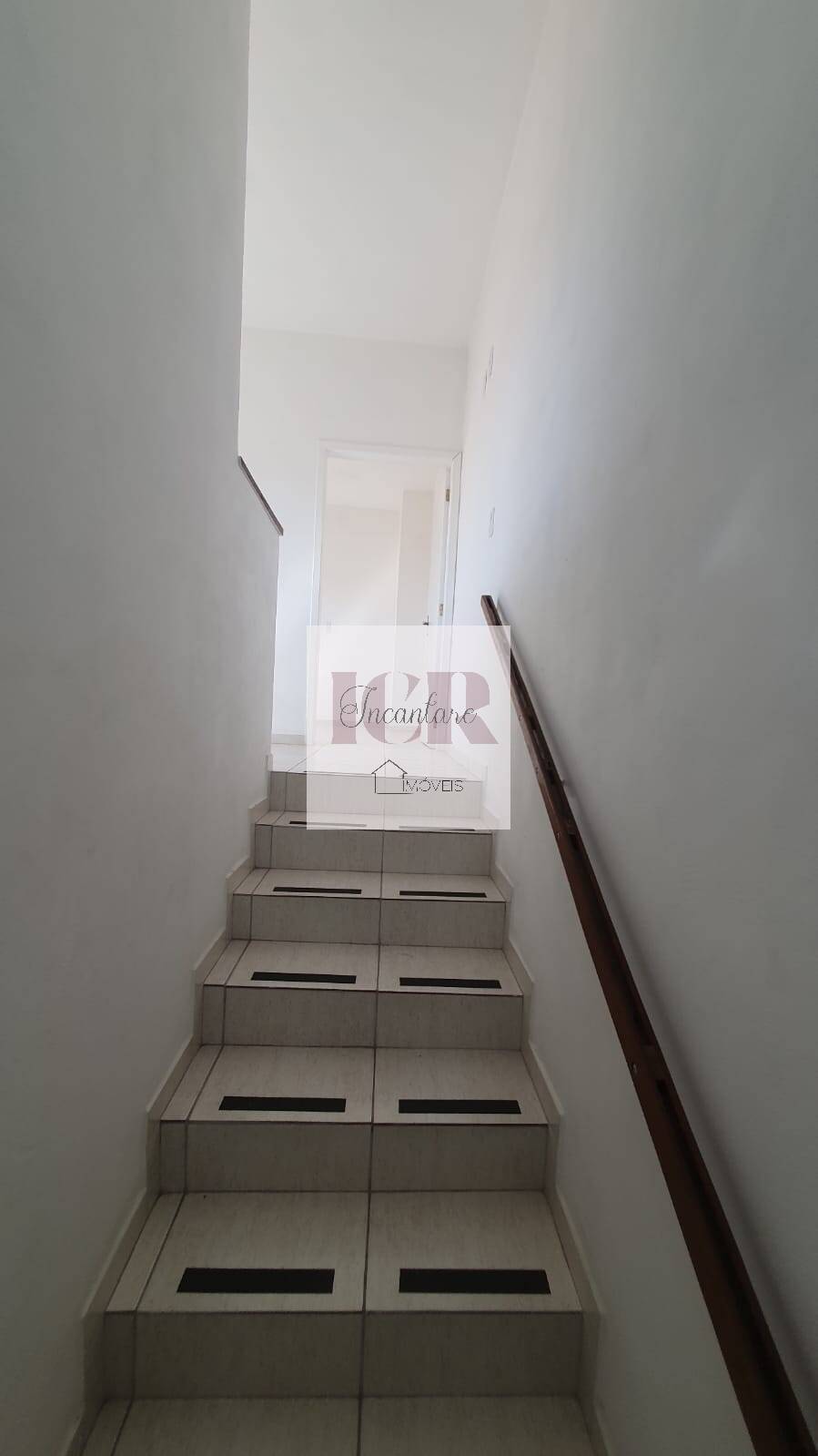 Casa à venda com 4 quartos, 200m² - Foto 26