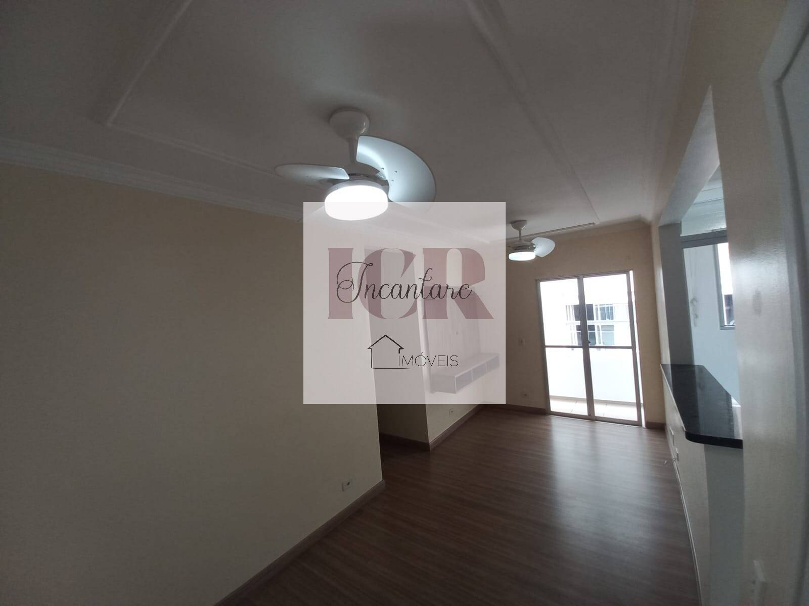 Apartamento à venda com 3 quartos, 75m² - Foto 3