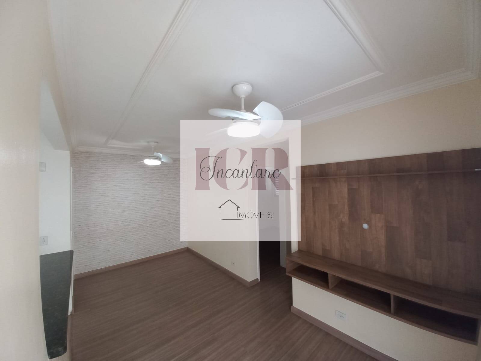 Apartamento à venda com 3 quartos, 75m² - Foto 2