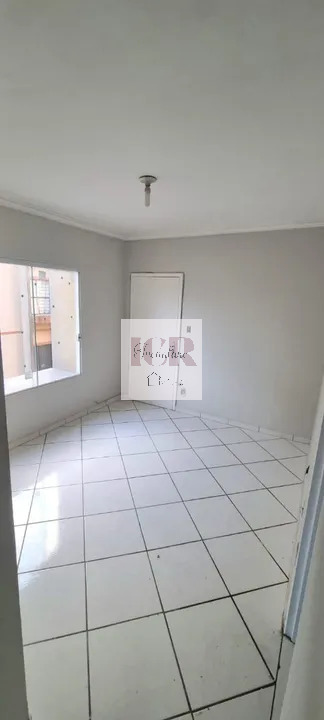 Apartamento à venda com 4 quartos, 55m² - Foto 2