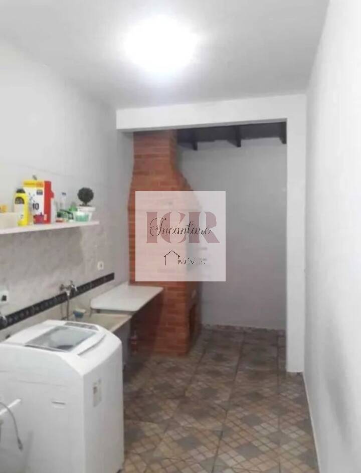 Casa à venda com 2 quartos, 130m² - Foto 4