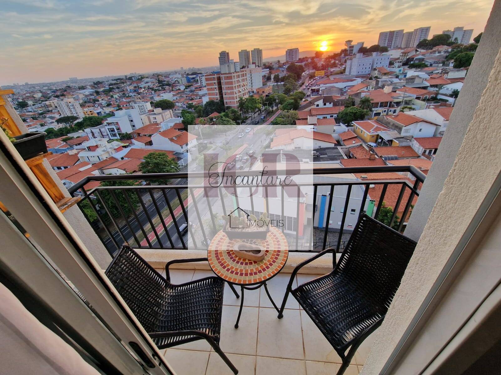 Apartamento à venda com 2 quartos, 72m² - Foto 1