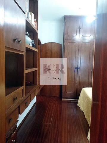 Casa à venda com 2 quartos, 185m² - Foto 13