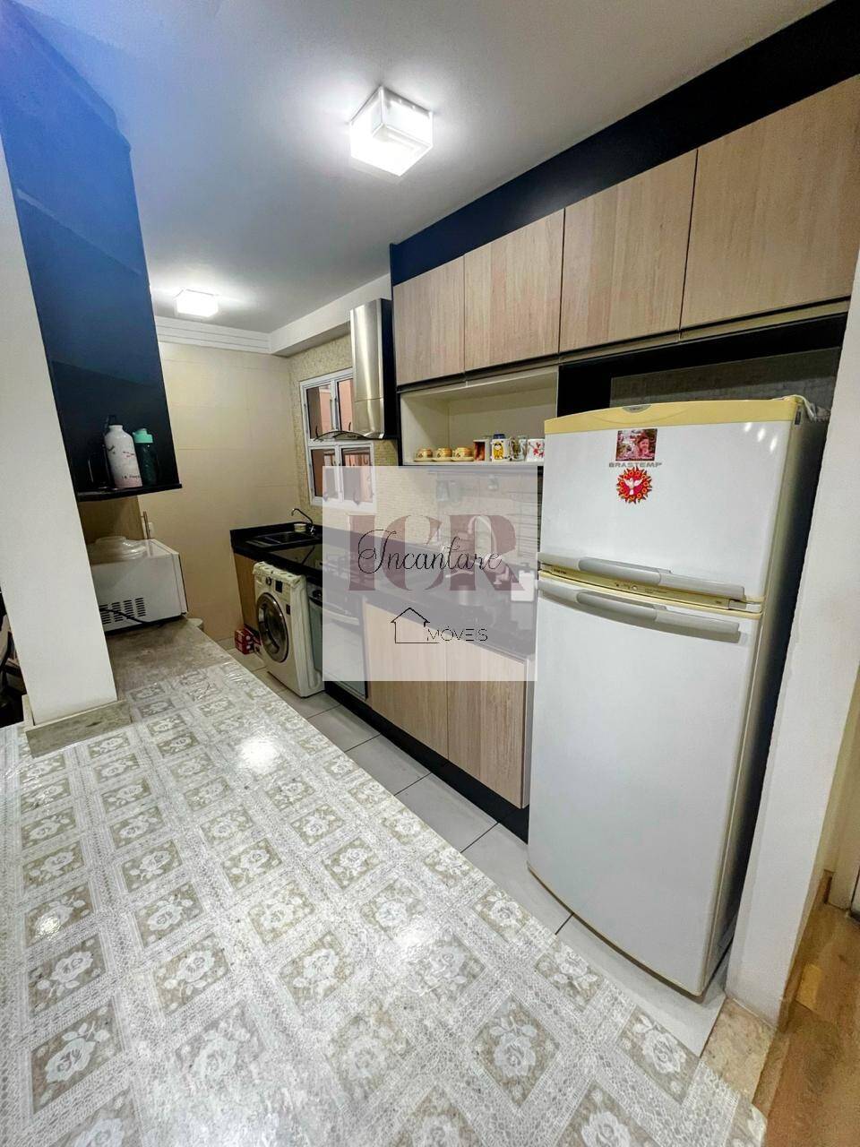 Apartamento à venda com 3 quartos, 86m² - Foto 2