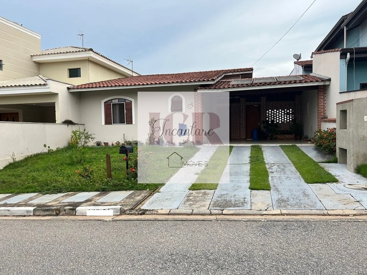 Casa de Condomínio à venda com 3 quartos, 192m² - Foto 4