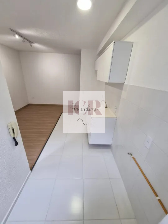 Apartamento à venda com 2 quartos, 42m² - Foto 15