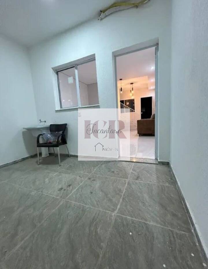 Casa à venda com 2 quartos, 56m² - Foto 5