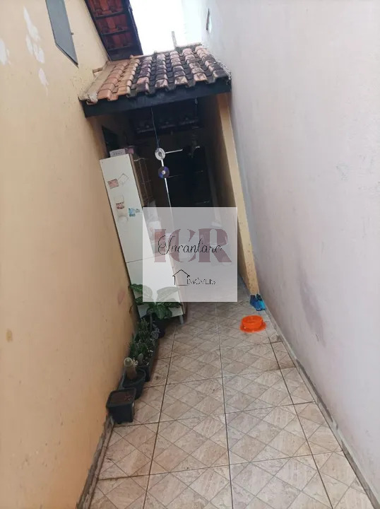 Casa à venda com 3 quartos, 100m² - Foto 11