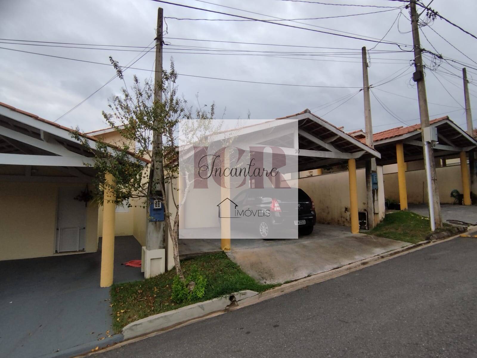 Casa à venda com 3 quartos, 101m² - Foto 2